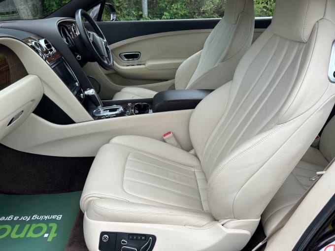 2025 Bentley Continental