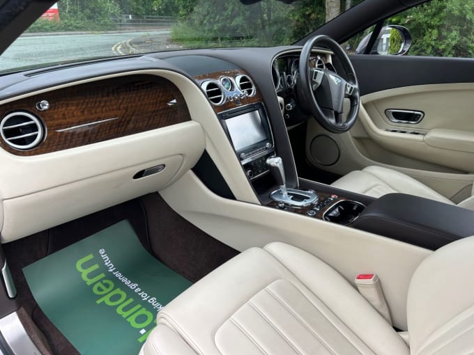 2025 Bentley Continental