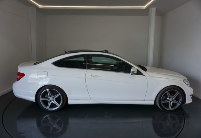 2025 Mercedes-benz C-class
