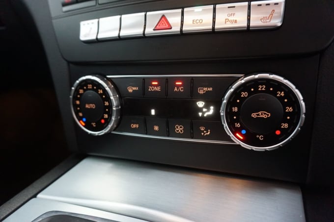 2025 Mercedes-benz C-class