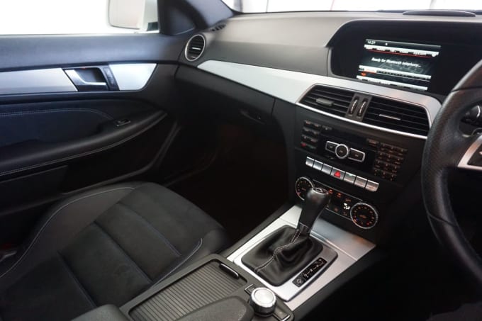 2025 Mercedes-benz C-class