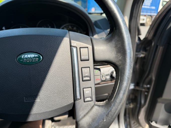2025 Land Rover Freelander 2