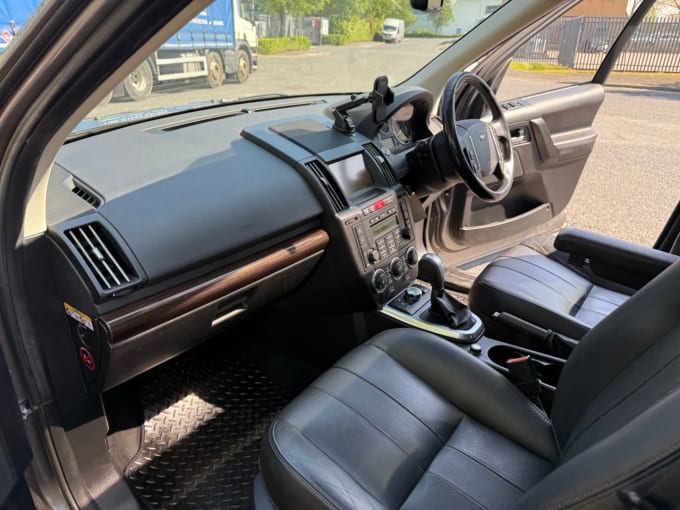 2025 Land Rover Freelander 2