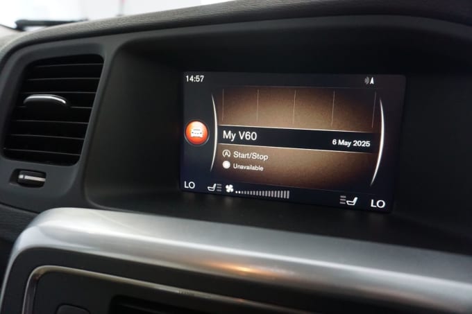2025 Volvo V60 Cross Country
