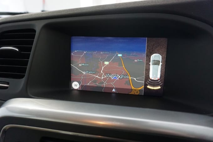 2025 Volvo V60 Cross Country