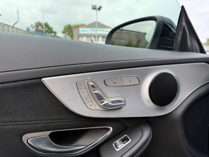 2025 Mercedes-benz C-class