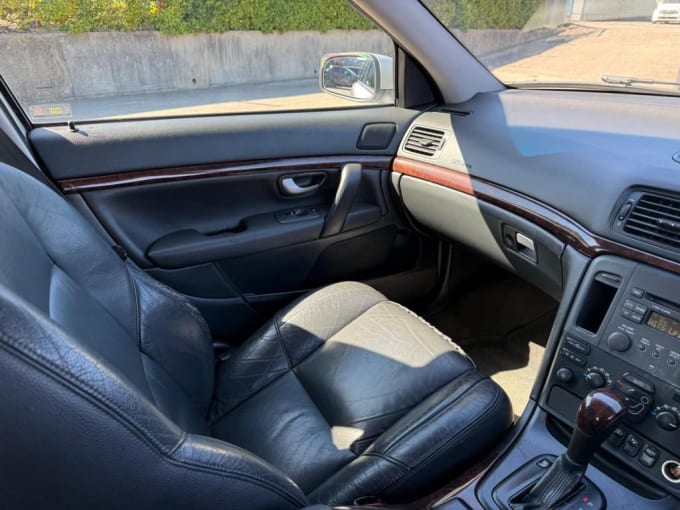 2025 Volvo S80