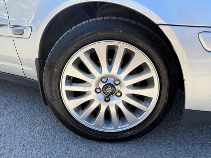 2025 Volvo S80