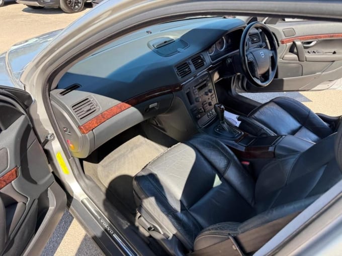 2025 Volvo S80