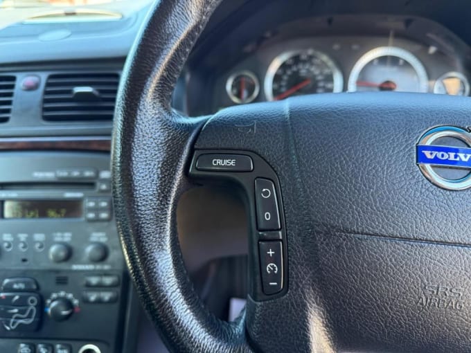 2025 Volvo S80