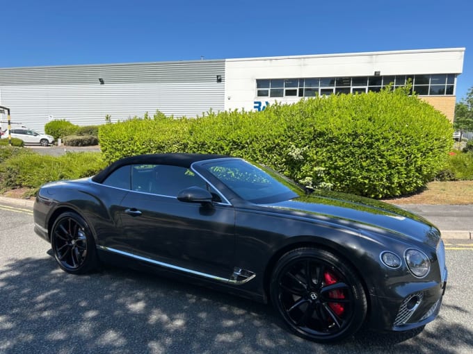 2025 Bentley Continental