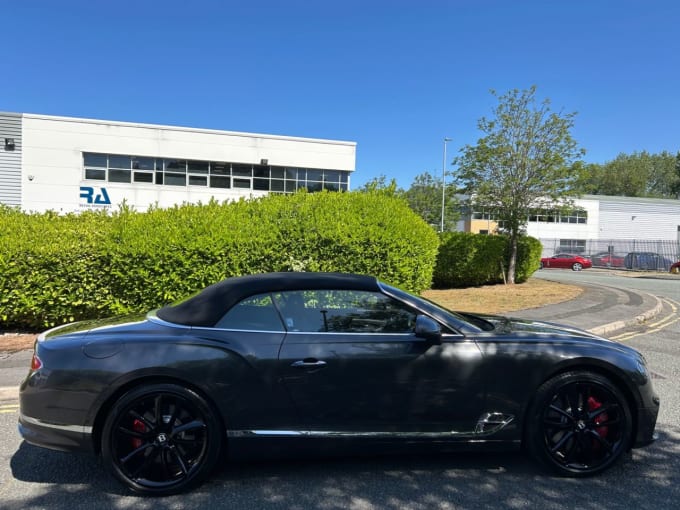 2025 Bentley Continental