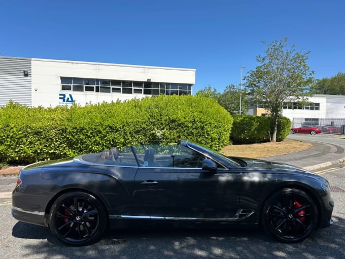 2025 Bentley Continental