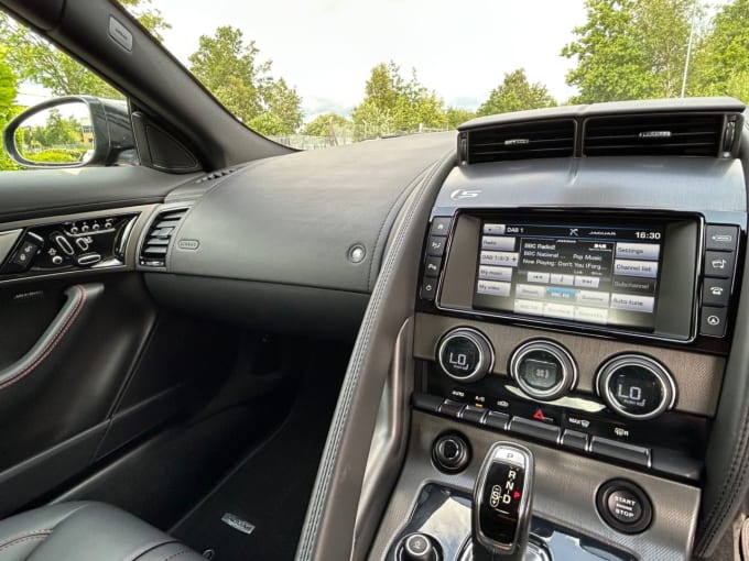 2025 Jaguar F-type