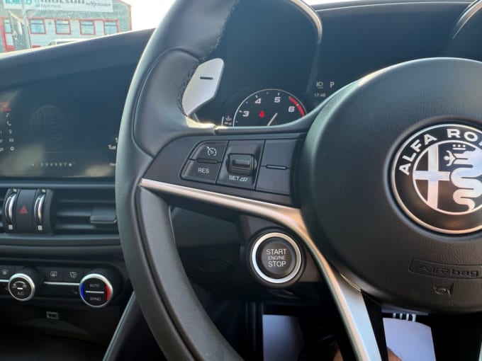 2025 Alfa Romeo Giulia
