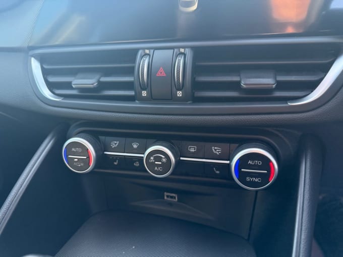 2025 Alfa Romeo Giulia