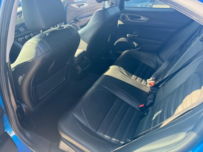 2025 Alfa Romeo Giulia