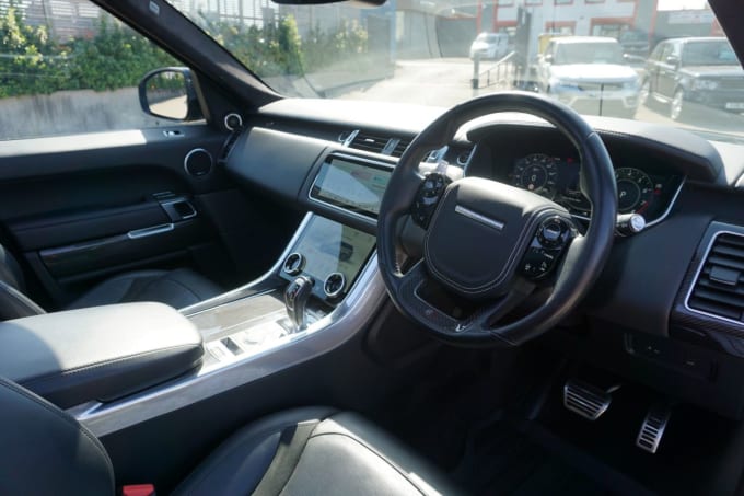 2025 Land Rover Range Rover Sport