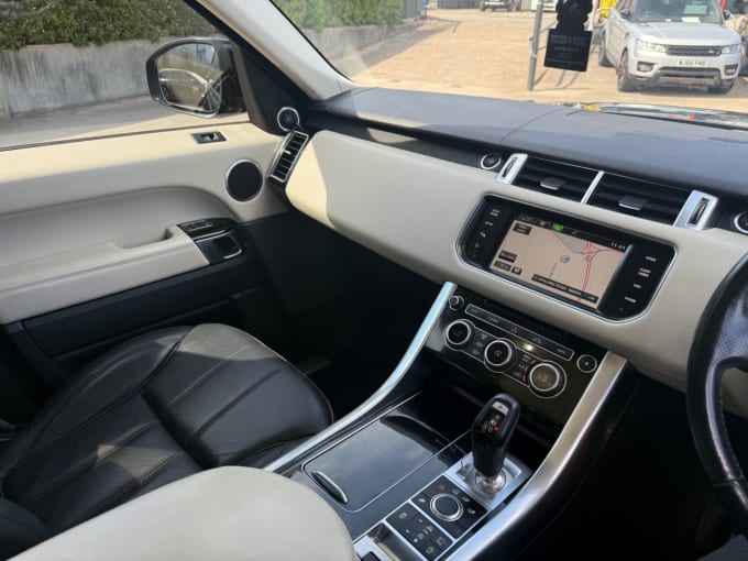 2025 Land Rover Range Rover Sport