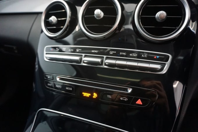2025 Mercedes-benz C-class