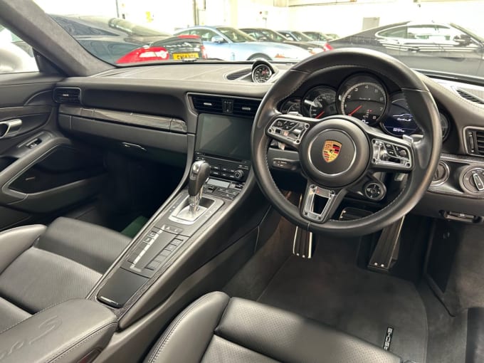 2025 Porsche 911