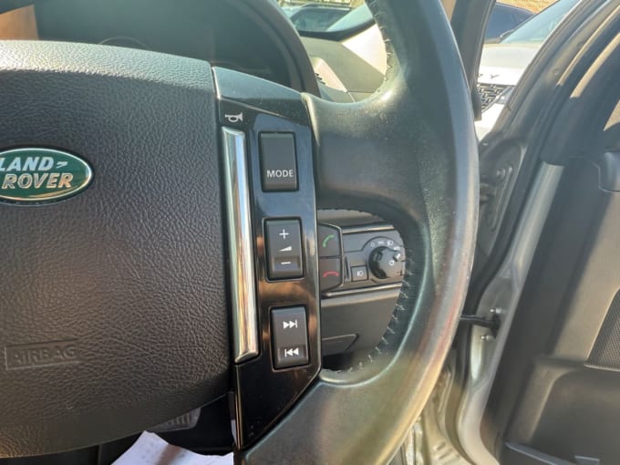 2025 Land Rover Freelander 2