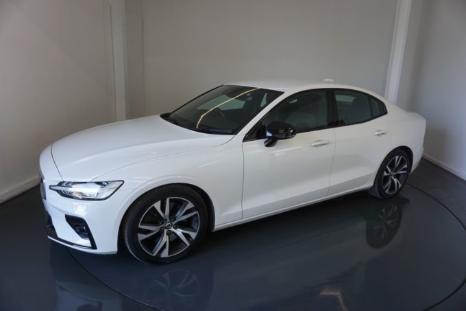 2025 Volvo S60