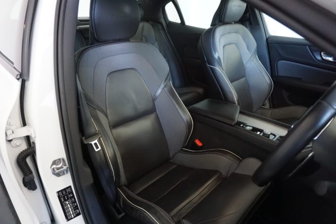 2025 Volvo S60