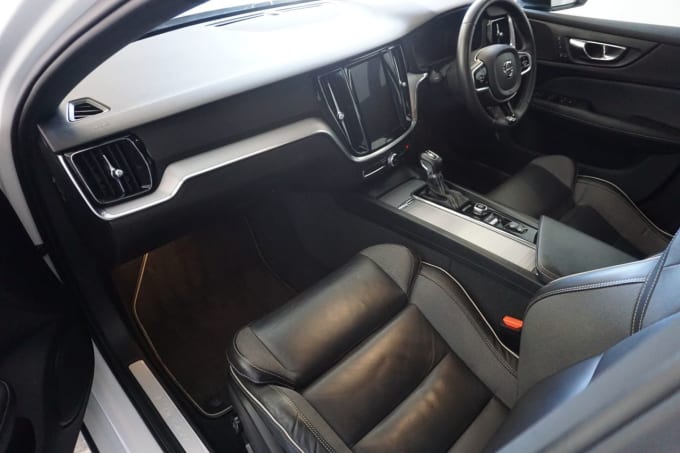 2025 Volvo S60
