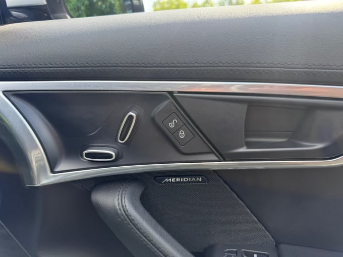 2025 Jaguar F-type