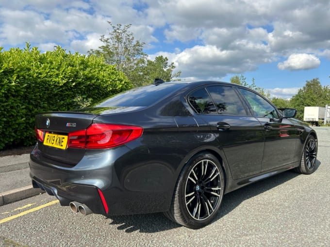 2025 BMW M5