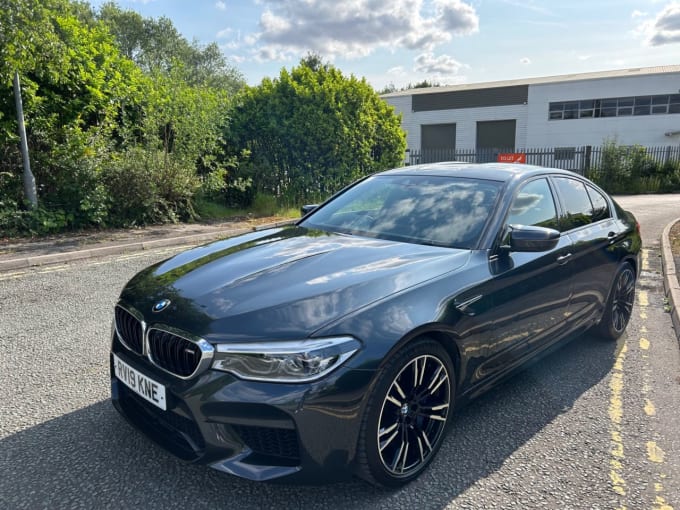2025 BMW M5