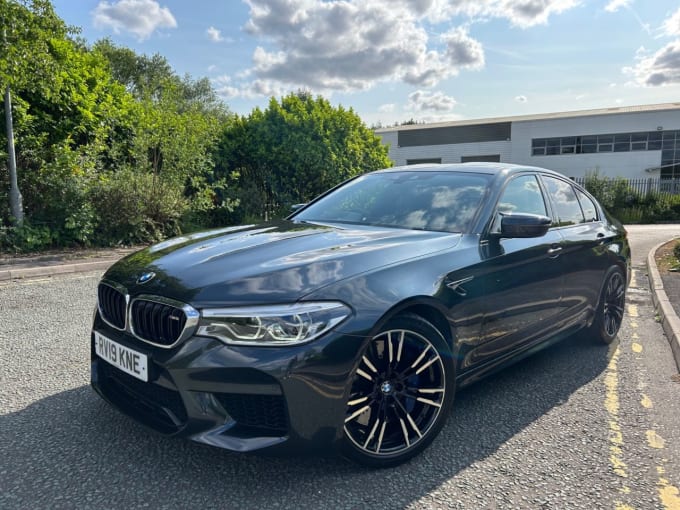2025 BMW M5