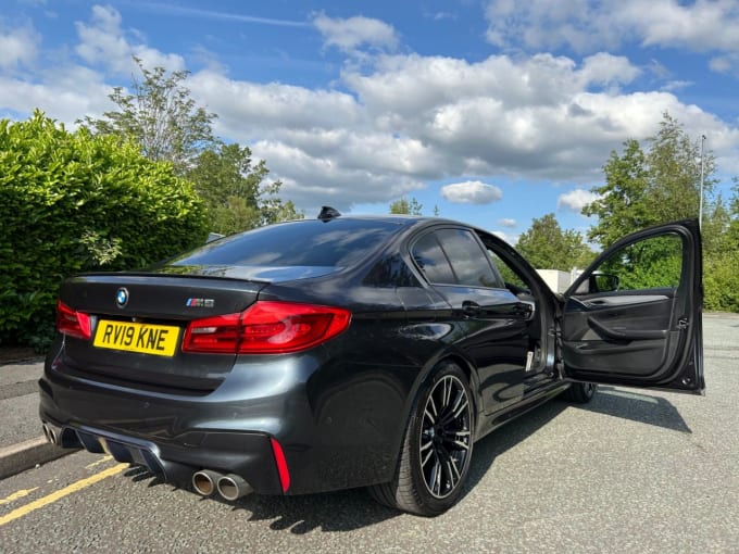 2025 BMW M5