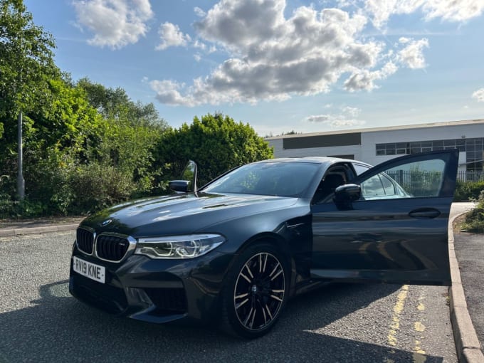 2025 BMW M5