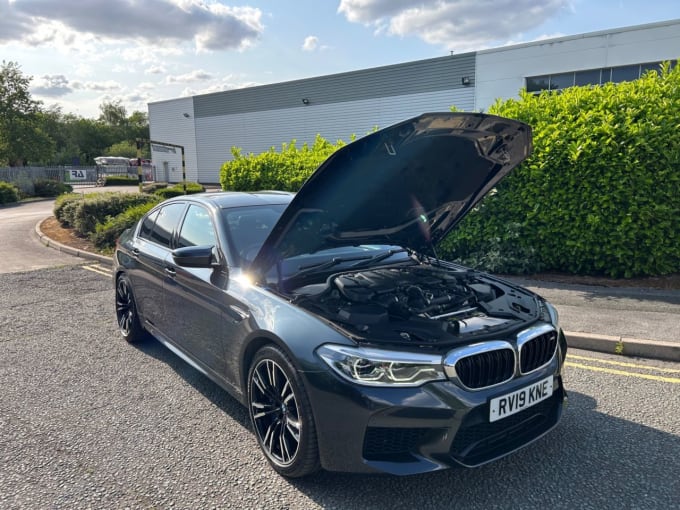2025 BMW M5