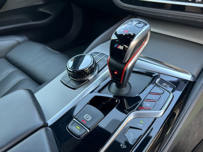 2025 BMW M5