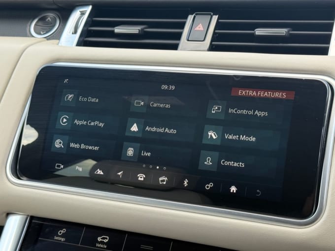 2025 Land Rover Range Rover Sport
