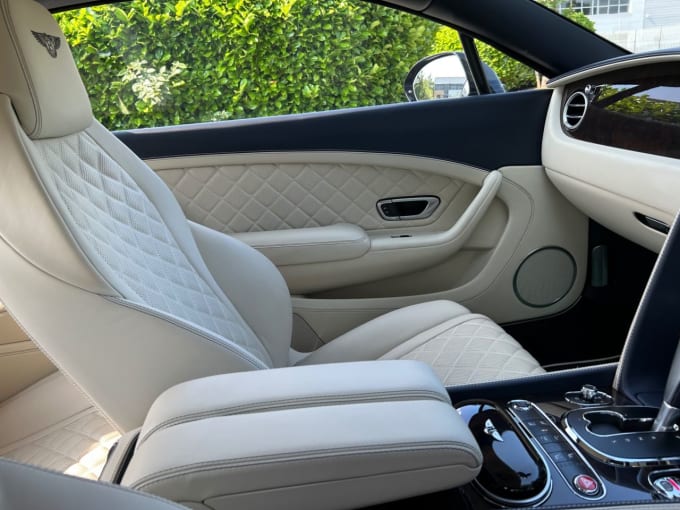 2025 Bentley Continental