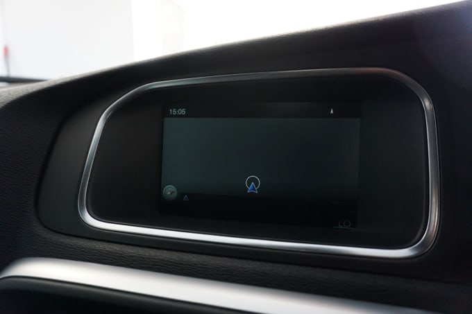 2025 Volvo V40