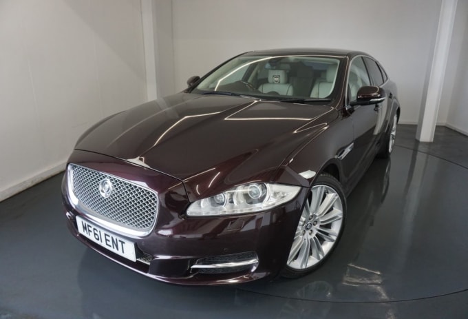 2025 Jaguar Xj