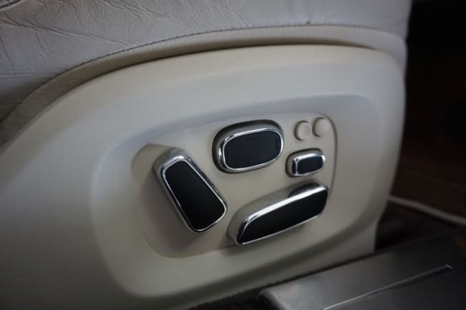 2025 Jaguar Xj