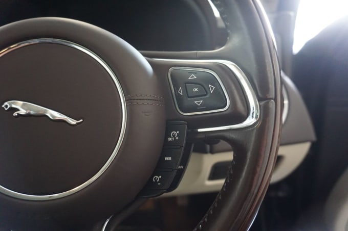 2025 Jaguar Xj