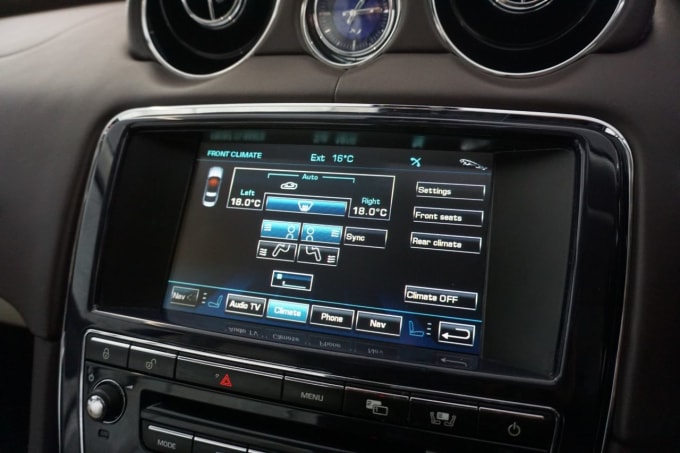 2025 Jaguar Xj