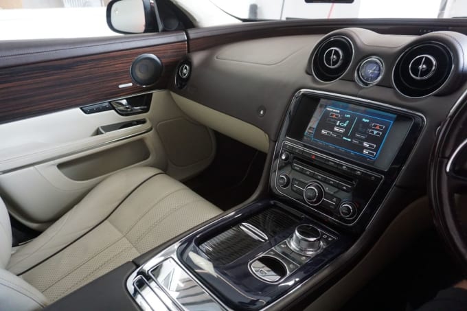 2025 Jaguar Xj