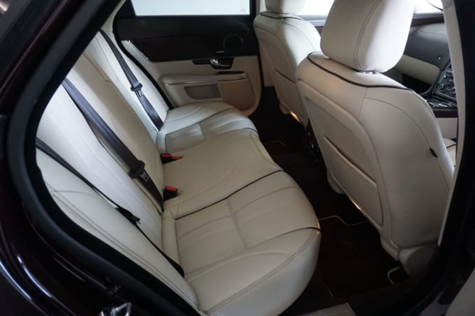 2025 Jaguar Xj