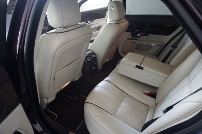 2025 Jaguar Xj