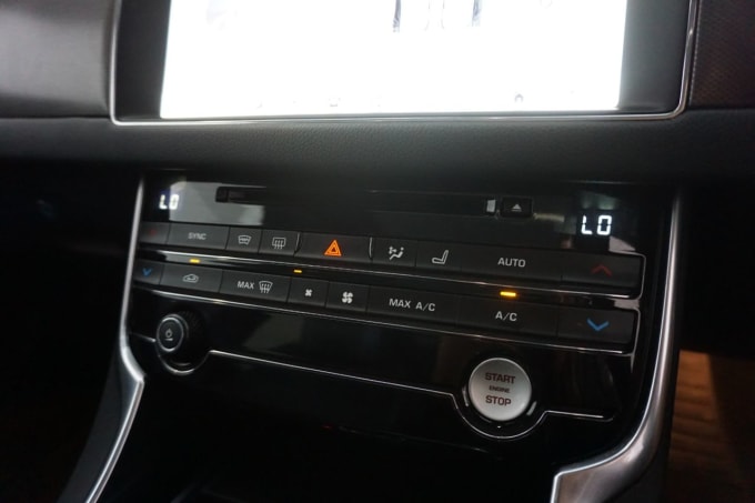 2025 Jaguar Xf