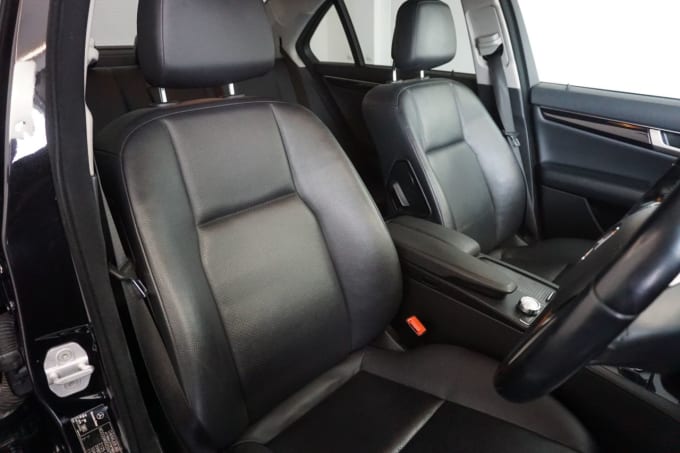 2025 Mercedes-benz C-class