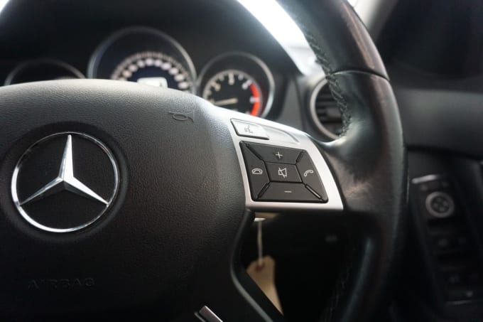 2025 Mercedes-benz C-class